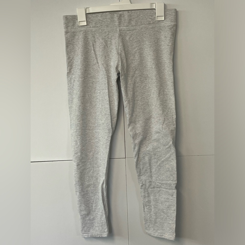 Women’s Aerie Light Gray Leggings. Size Large.